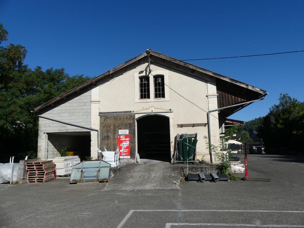 gare de Conduché, aujourd'hui gîte d'étape et brasserie "Les Deux Vallées"