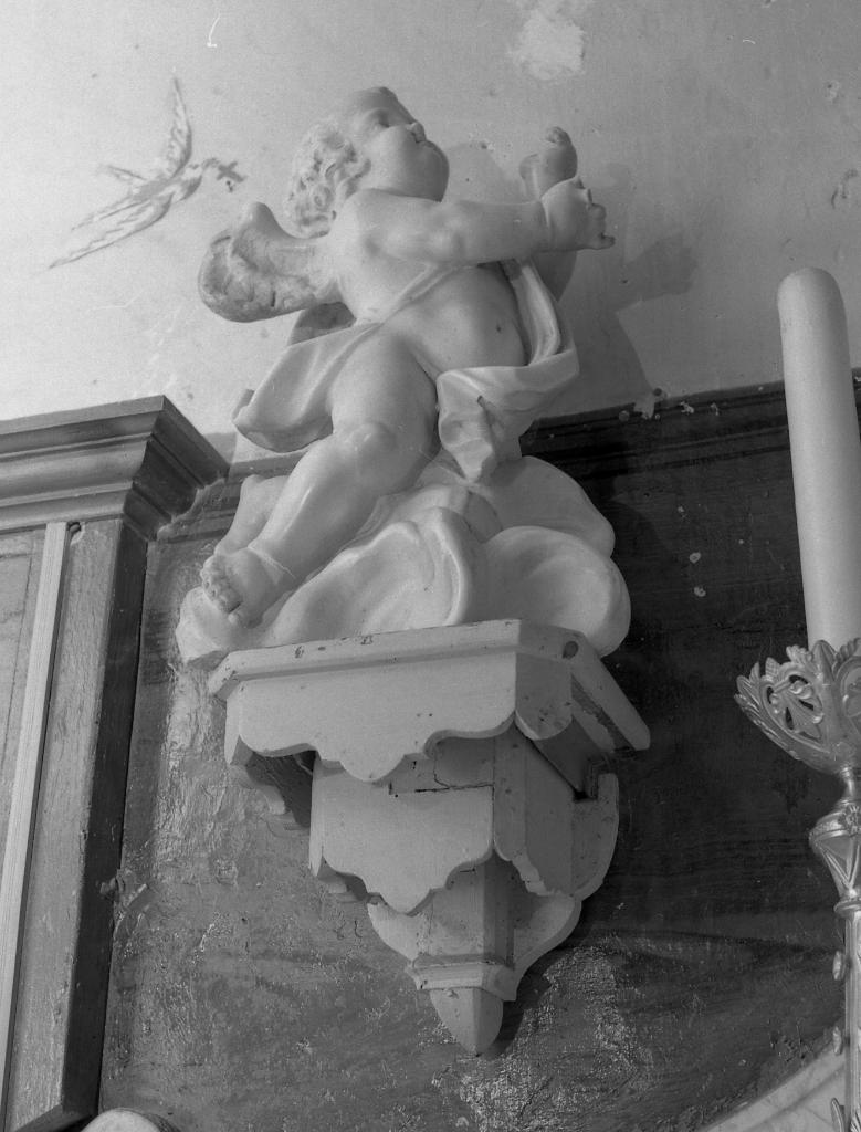 2 statues (petite nature, en pendant) : angelot (2)