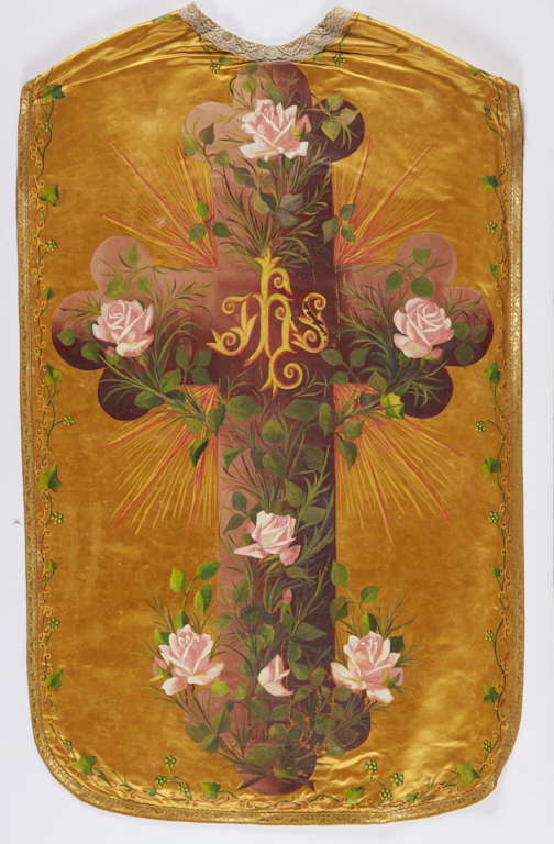 chasuble or avec étole, voile de calice et conopée