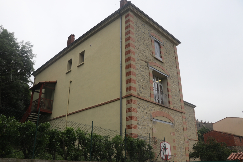 École