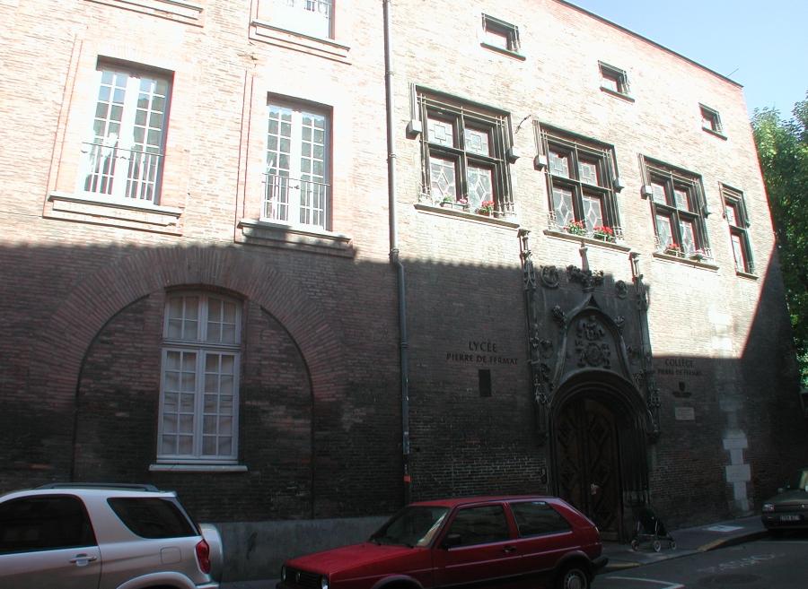 hôtel de Bernuy, puis collège universitaire, actuellement lycée Pierre de Fermat