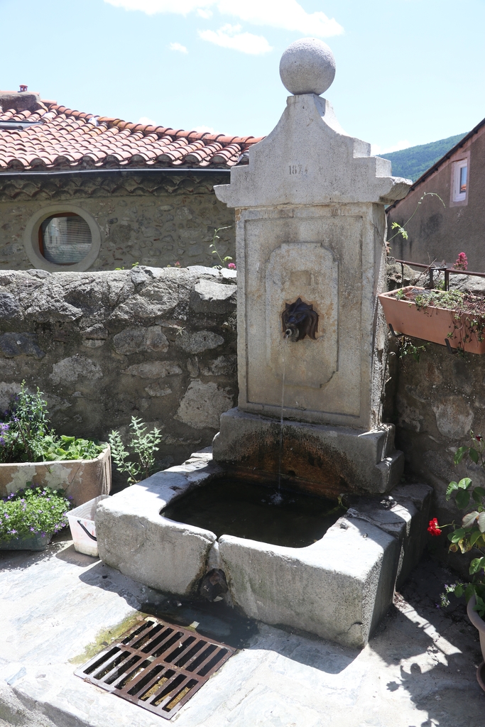 Ensemble des fontaines et lavoirs de la commune de Mosset