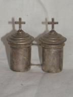 ampoules aux saintes huiles : ampoule à saint chrême et ampoule à huile des malades
