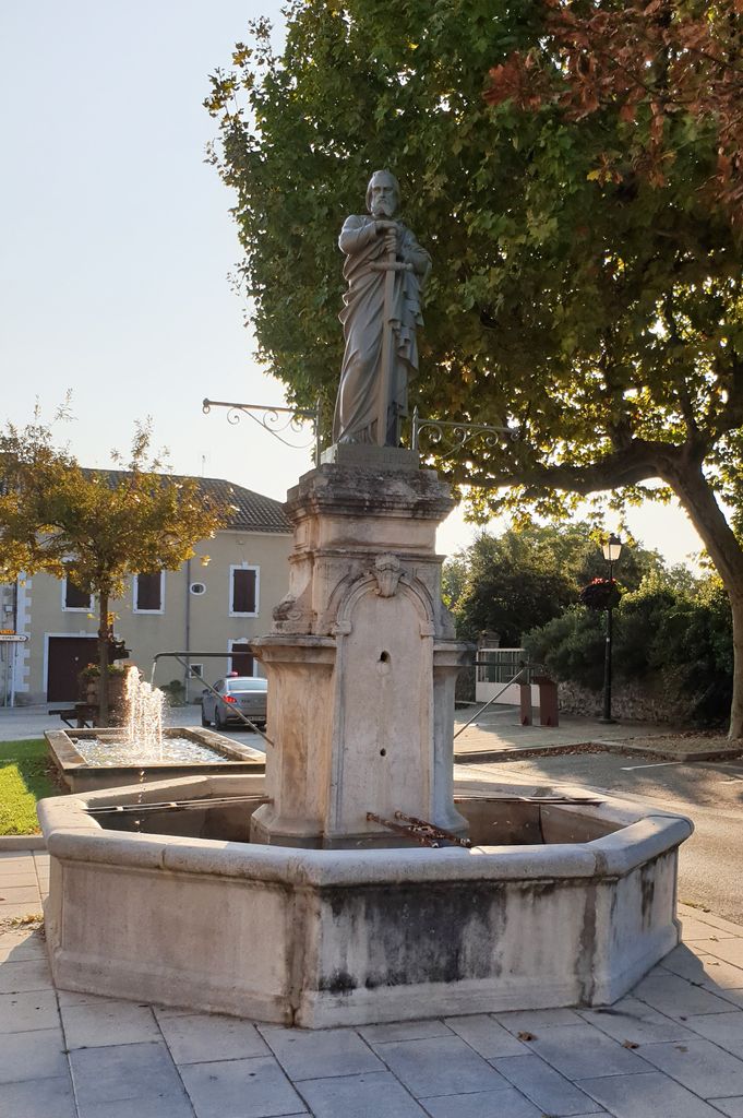 fontaine monumentale de saint Paul