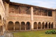 peinture monumentale de la galerie haute du cloître