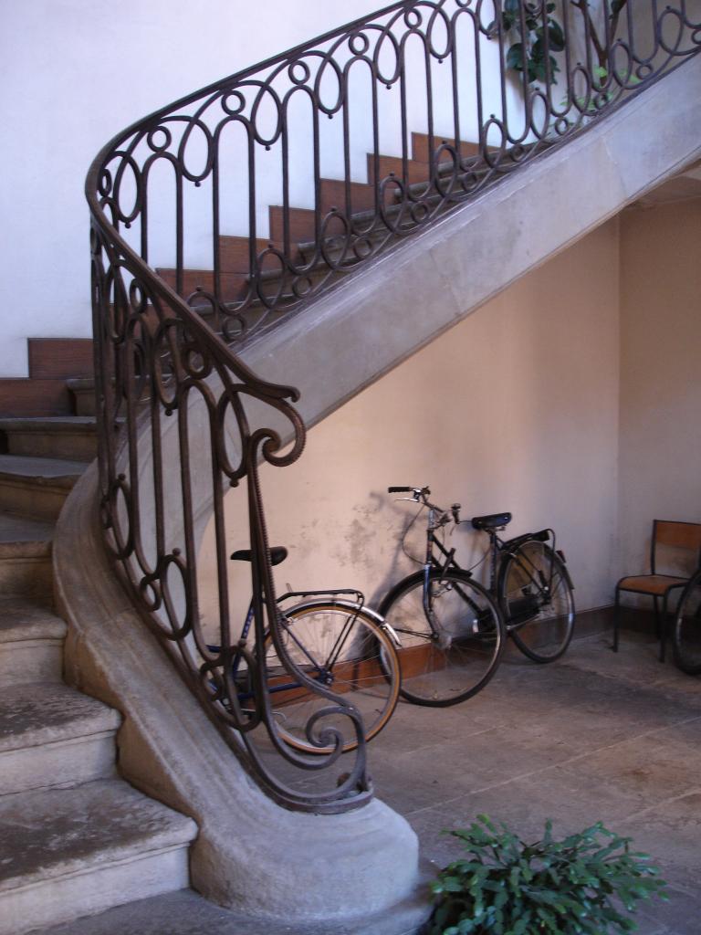 hôtel de Bernuy, puis collège universitaire, actuellement lycée Pierre de Fermat