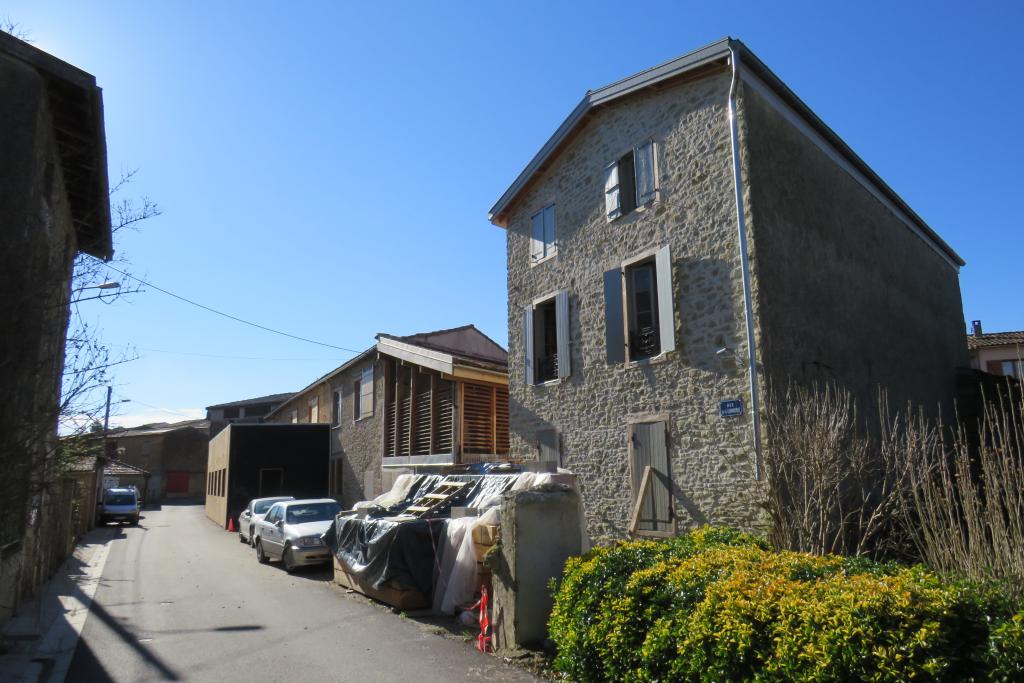 fabrique de peigne en corne Alizet, puis Mirc, puis De Serres, puis La Laborieuse, puis usine de menuiserie