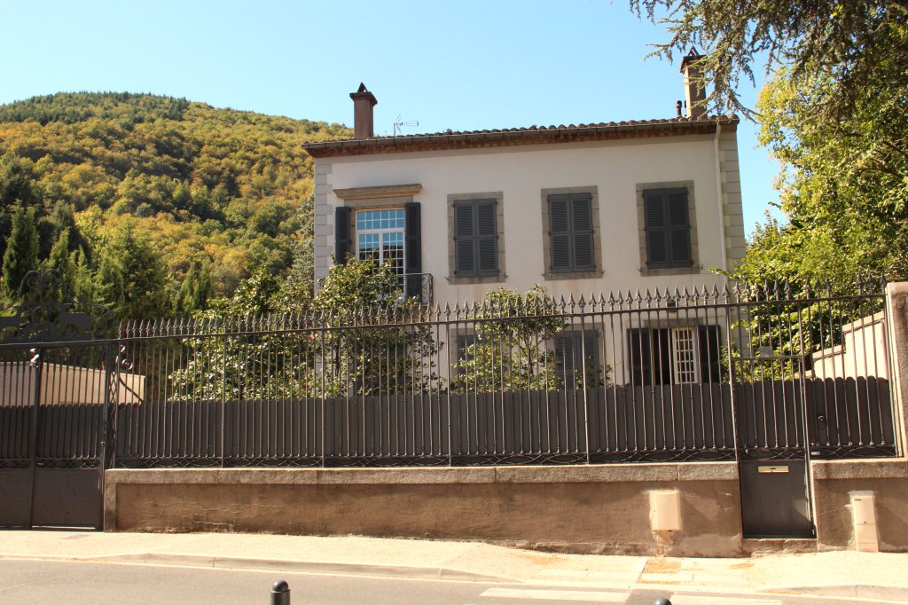 maison d'industriel