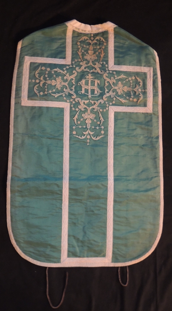 Ornement vert n° 3 : chasuble