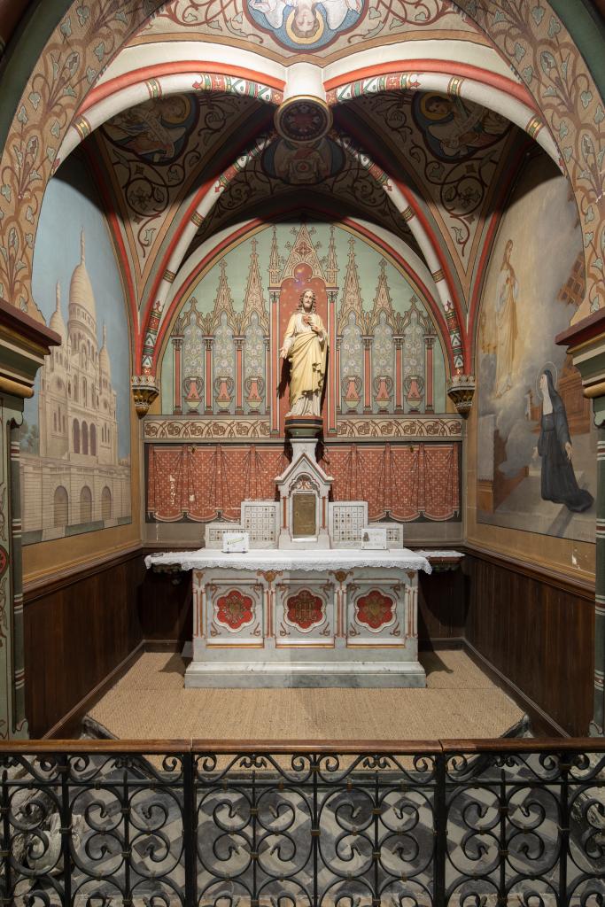 mobilier des chapelles du transept