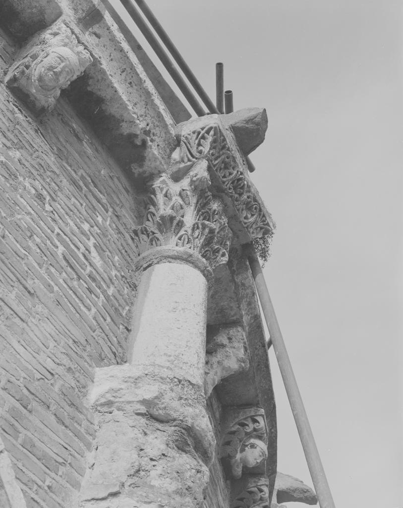 Abbaye de chanoines de saint Augustin, dite basilique Saint-Sernin, actuellement église paroissiale