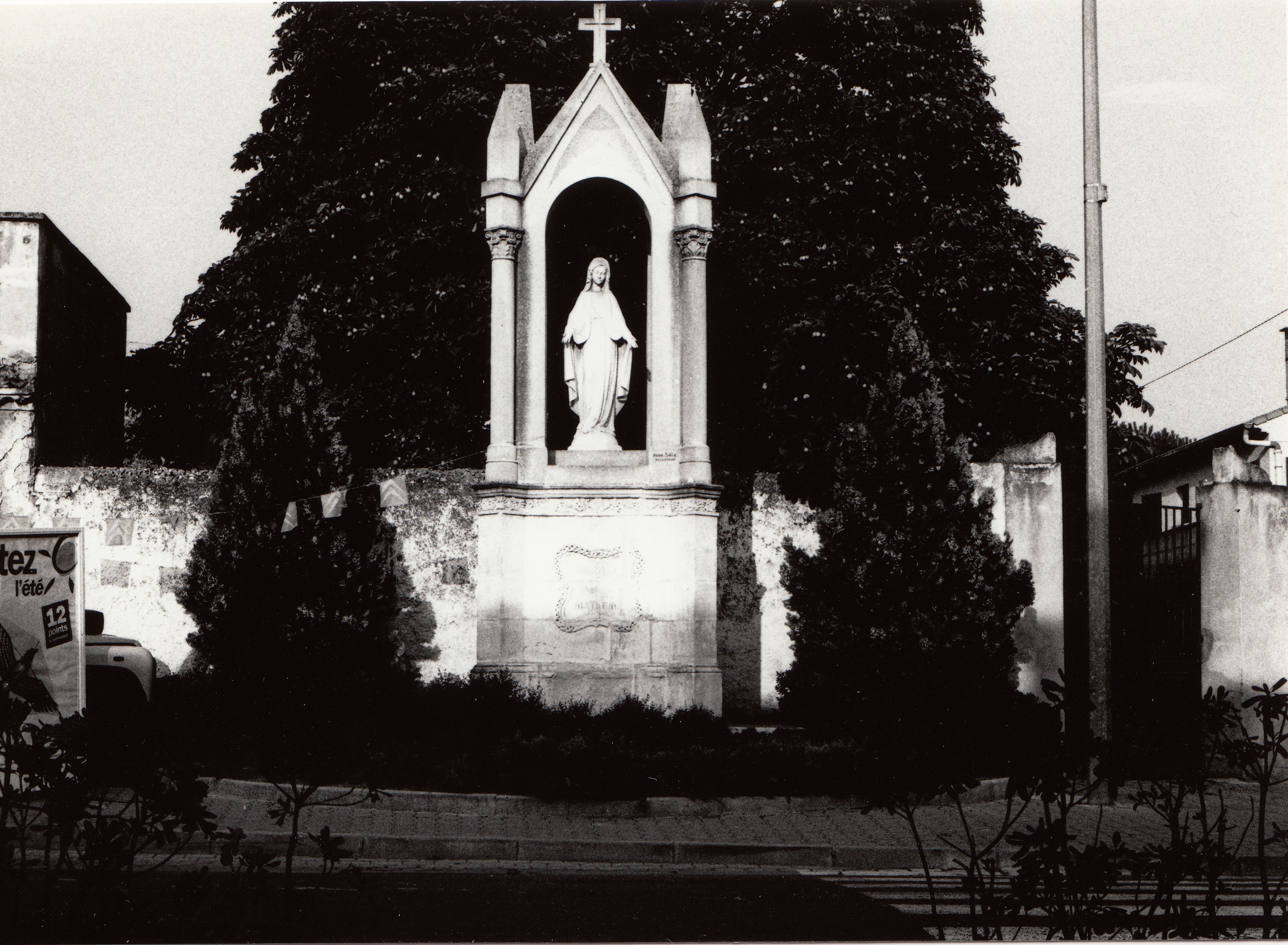 monument de la Vierge
