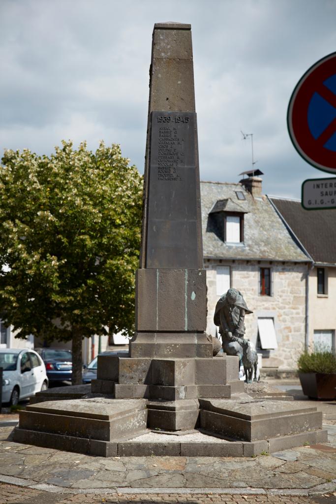 monument aux morts de la guerre de 1914-1918 et de la guerre de 1939-1945