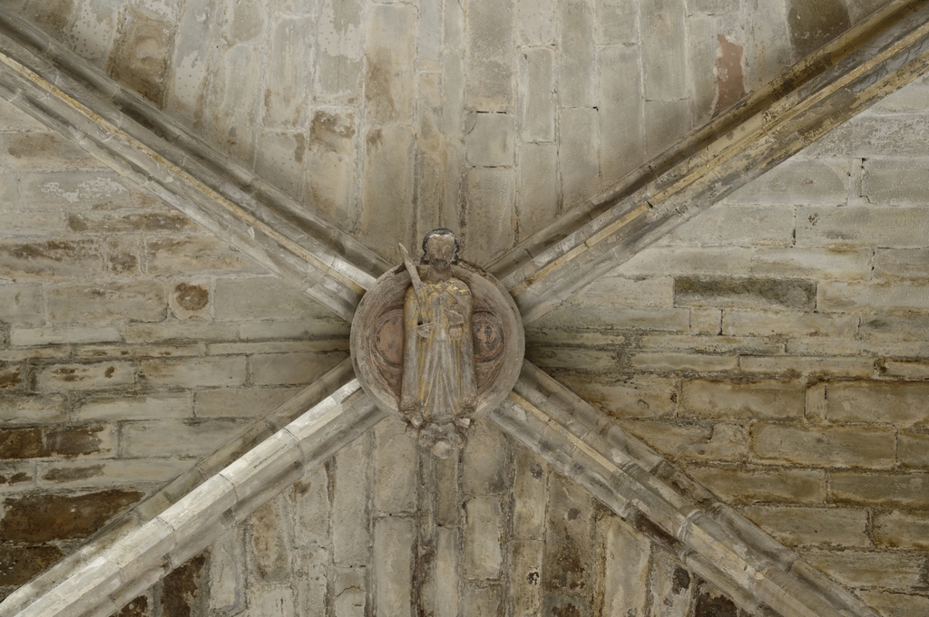 Clefs de voûtes des chapelles du choeur