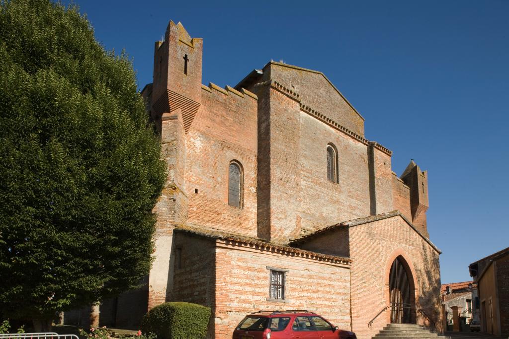 prieuré de bénédictins Saint-Pierre et Saint-Phébade, puis église paroissiale