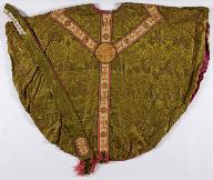 chasuble verte avec étole