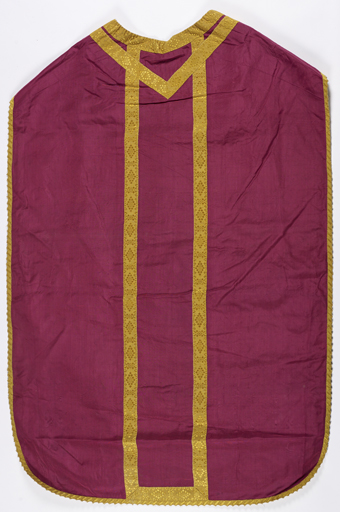 Chasuble italienne rouge avec étole, manipule et voile de calice