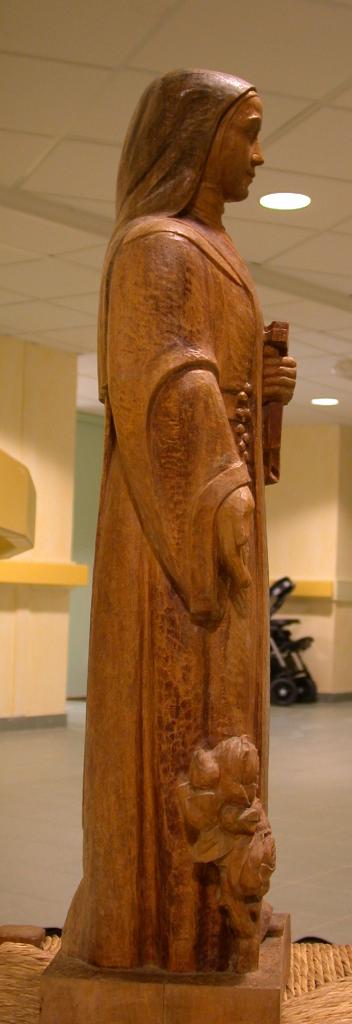 statuette : Sainte Thérèse de Lisieux
