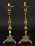 paire de chandeliers d'autel