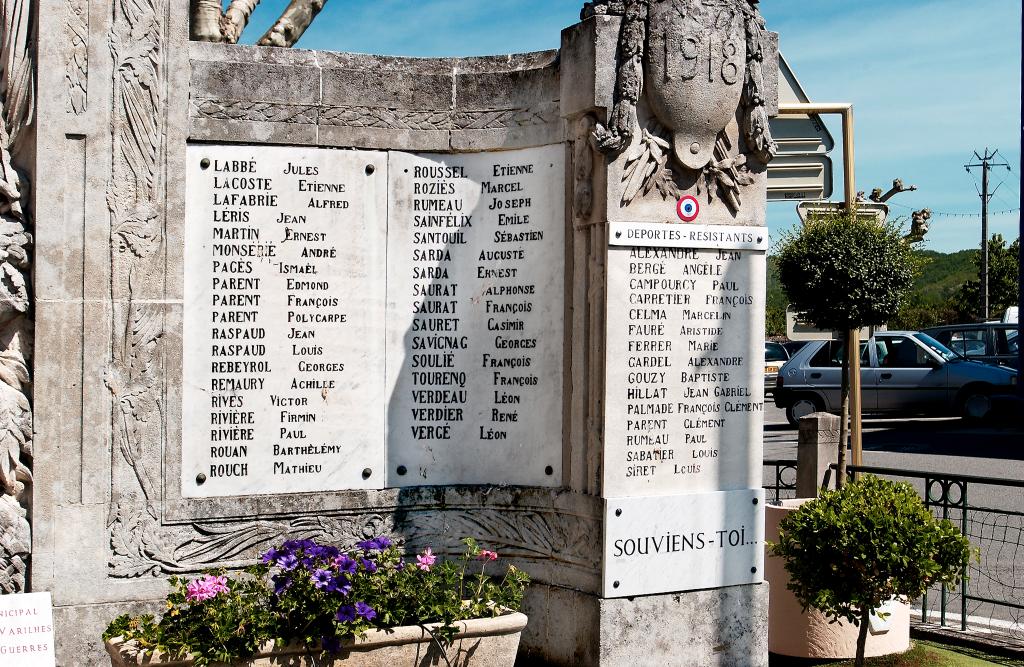 monument aux morts de la guerre de 1914-1918, de la guerre de 1939-1945 et de la guerre de 1954-1962