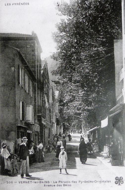 hôtel du Canigou puis pharmacie du Canigou