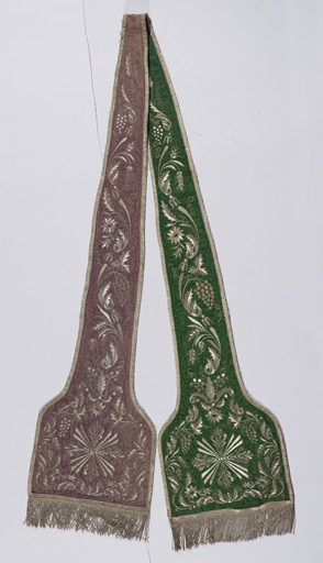étole réversible vert et rouge (n° 4)