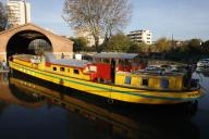 Margouillat bateau de marchandises en vrac, actuellement habitat flottant, bateau à passagers : automoteur dit Margouillat