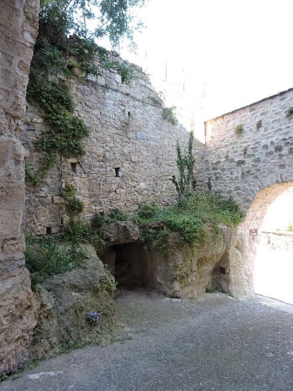 écart : bourg castral de Boussagues