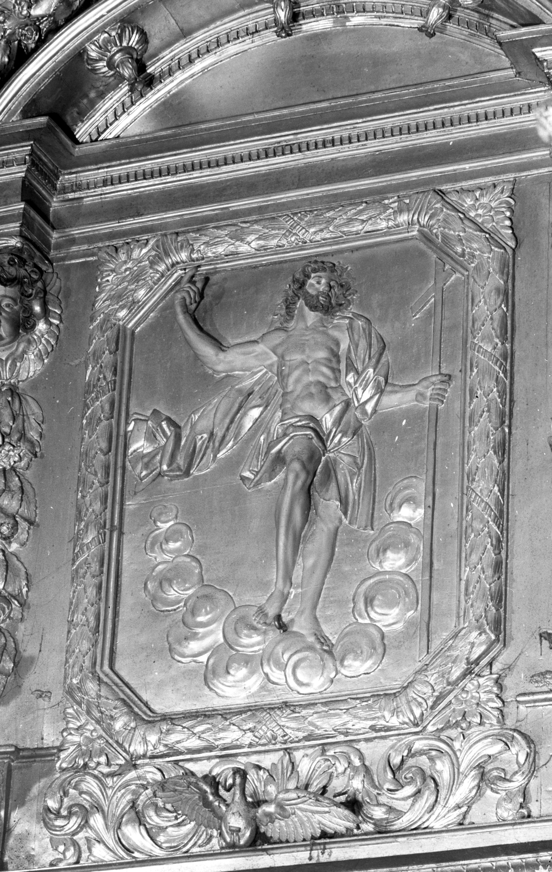 bas-relief du Christ bénissant