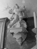 2 statues (petite nature, en pendant) : angelot (2)