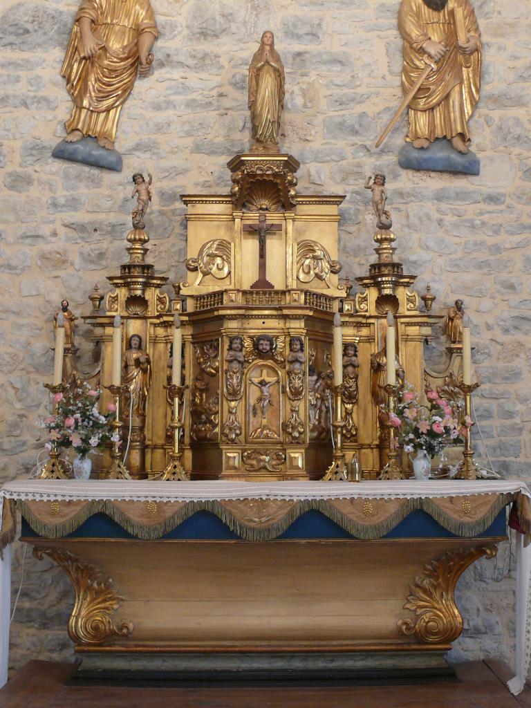 ensemble du maître-autel : autel tombeau ; tabernacle architecturé à ailes et exposition