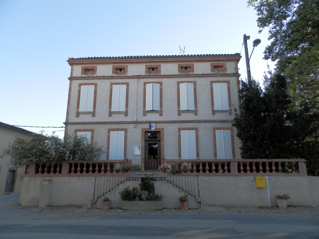 presbytère, actuellement mairie