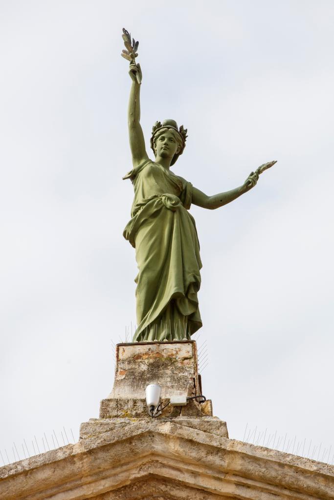 statue monumentale de la République, de la Paix