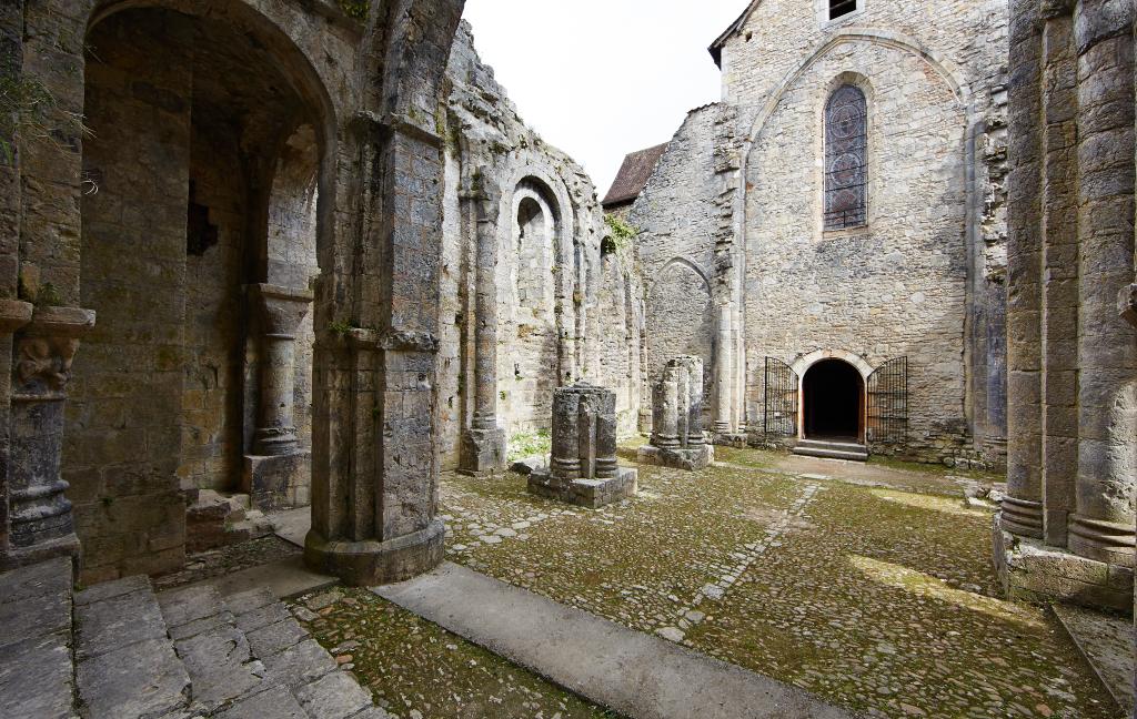 ancienne abbaye Saint-Pierre puis église paroissiale Notre-Dame de l'Assomption