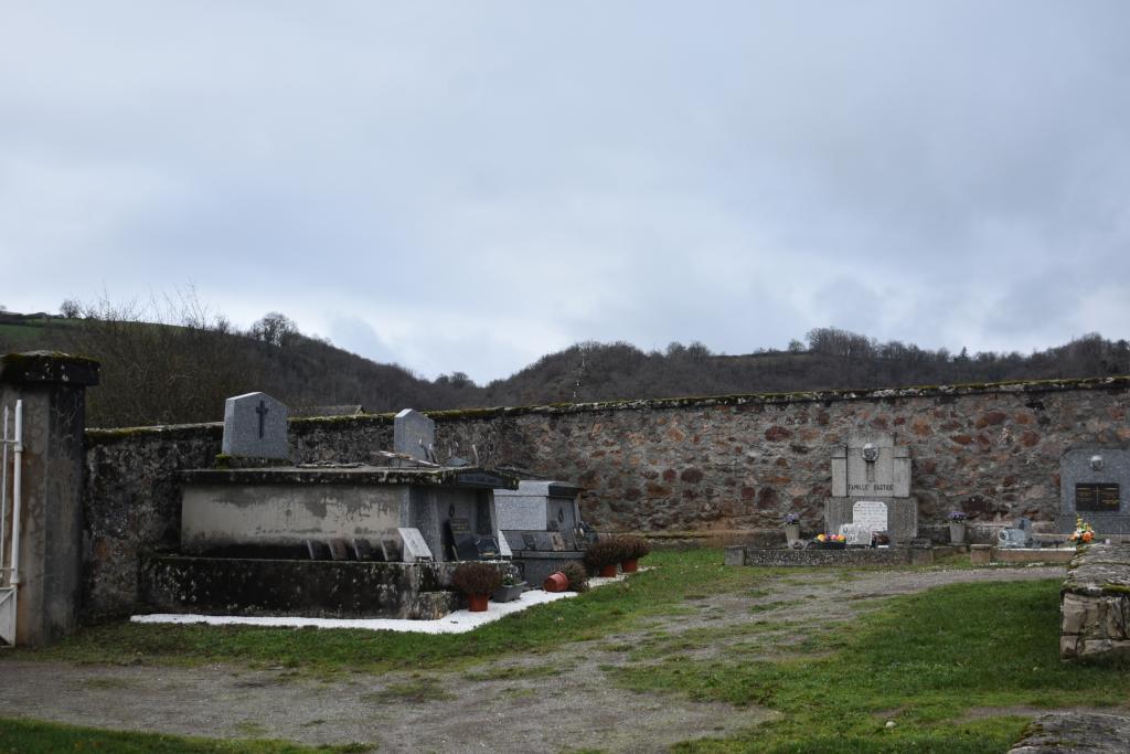 cimetière d'Ampiac