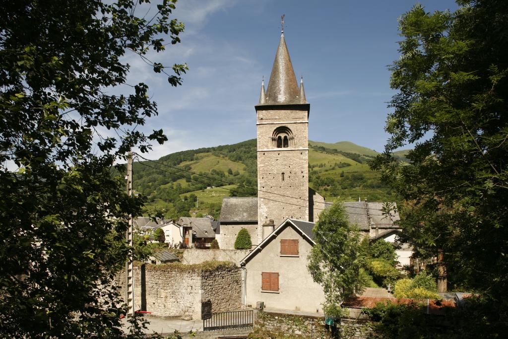 prieuré de bénédictins, église paroissiale Saint-Pierre, Saint-Ebons