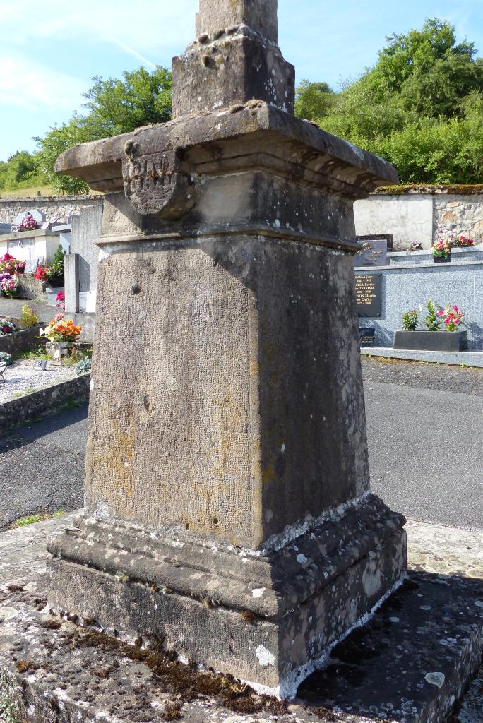 cimetière de Saint-Mayme