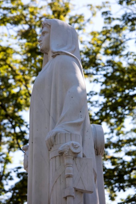 statue : "La France"