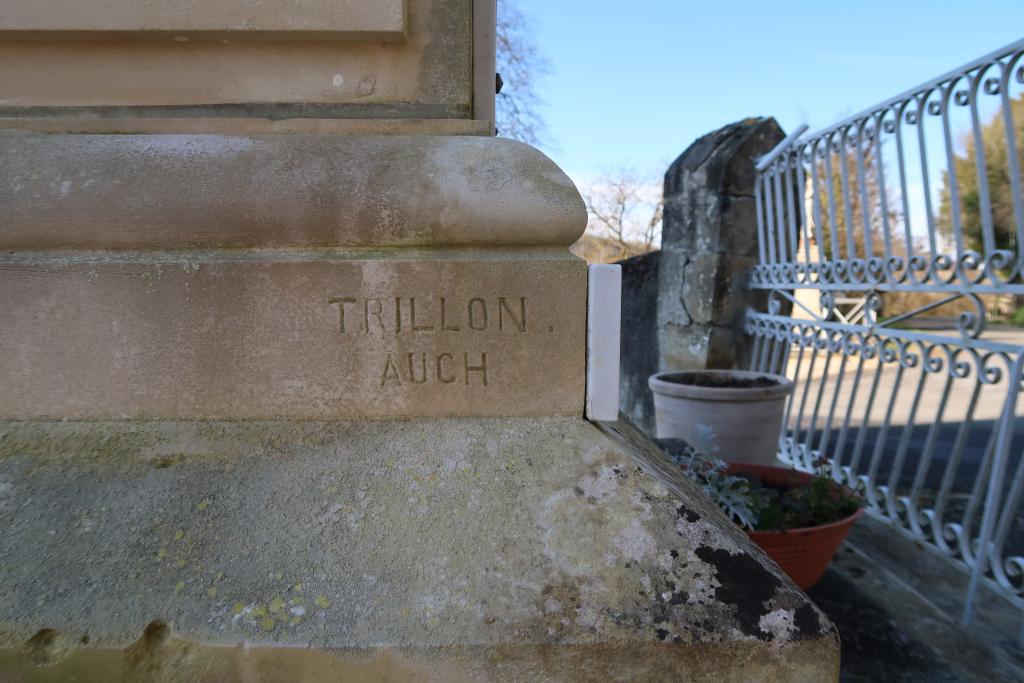 monument aux morts de la guerre de 1914-1918 et de la guerre de 1939-1945