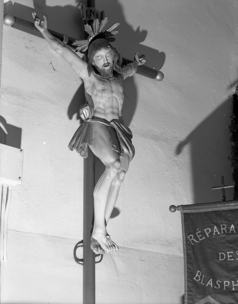 croix de procession : Christ en croix (N°2)