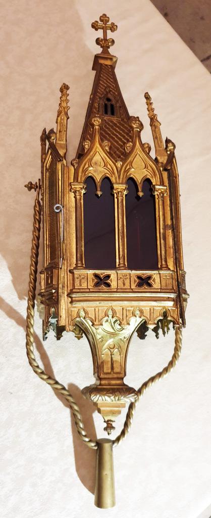 quatre lanternes