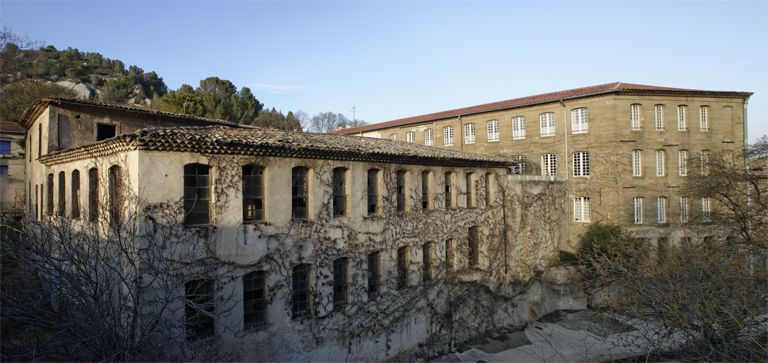 Usine de teinturerie Bernard, puis usine de préparation de produits textiles et d'apprêt des étoffes Delpon, Bruguière-Fontenille, Boissière fils aîné et ses frères et Cie, actuellement bâtiment administratif d'entreprise SOCAH et logement