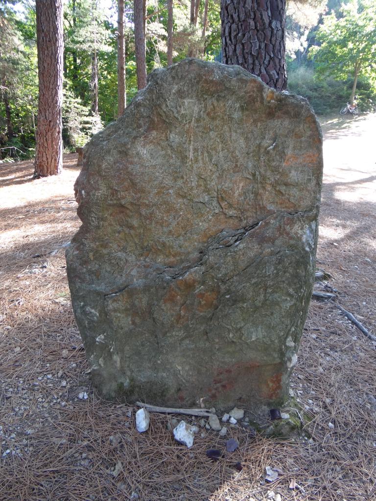 Menhir dit Pierre de la Vieille