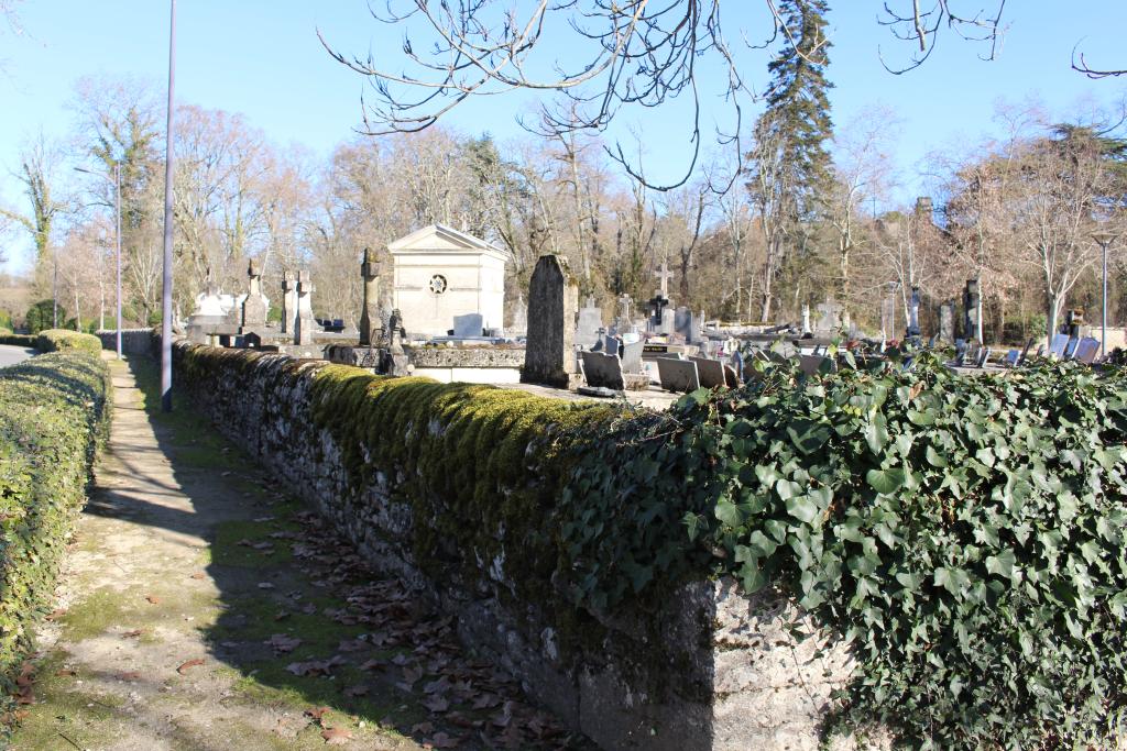 cimetière de catholiques de Monteils