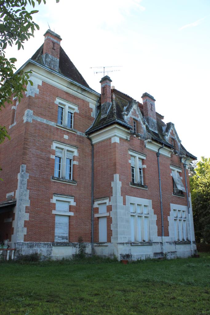 château de Sainte-Arthémie