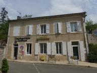 ancienne poste et mairie, aujourd'hui commerce