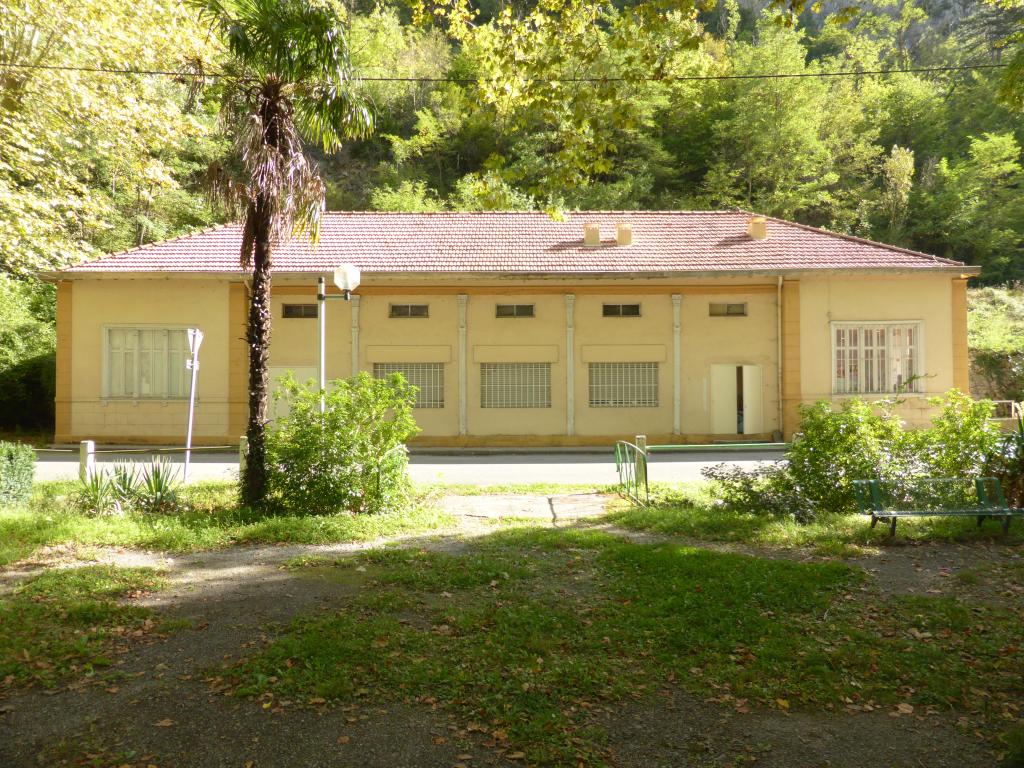 ancien casino, actuellement café