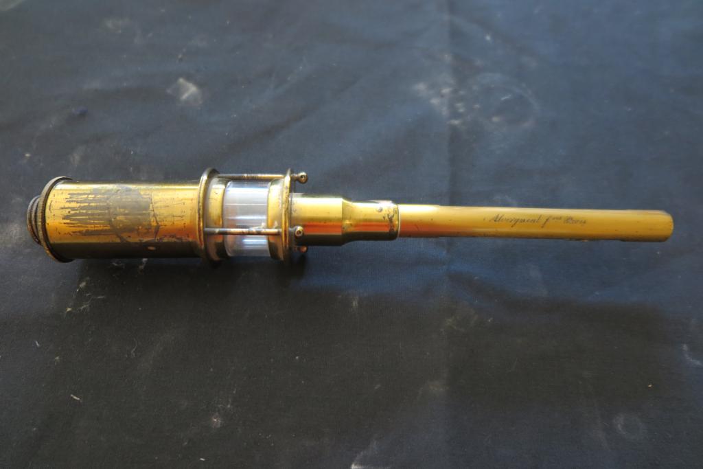 la collection d'objets de physique du lycée Saint-Sernin