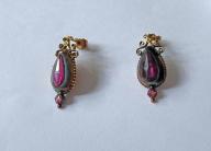 Paire de boucles d'oreilles dite "dormeuses"